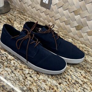 TOMS Men's Paseo Navy Blue Lace Up Sneakers Size 14